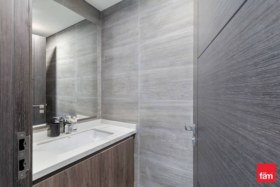 Fully furnished | High ROI | Investor Deal - Image 12