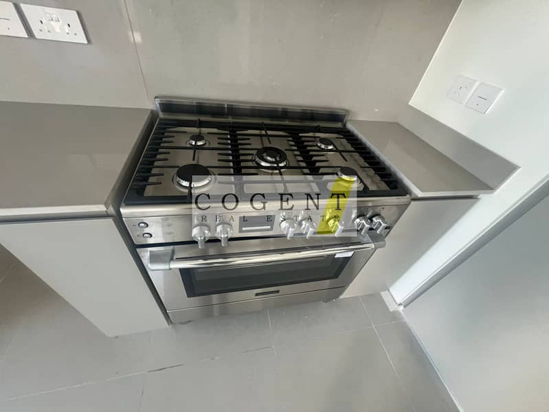 Vacant Mid Jan | Single Row | Hot Deal - Image 6