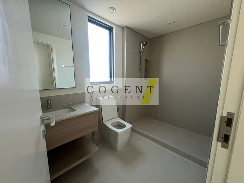 Vacant Mid Jan | Single Row | Hot Deal - Image 17