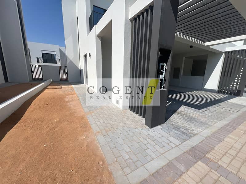 Vacant Mid Jan | Single Row | Hot Deal - Image 19