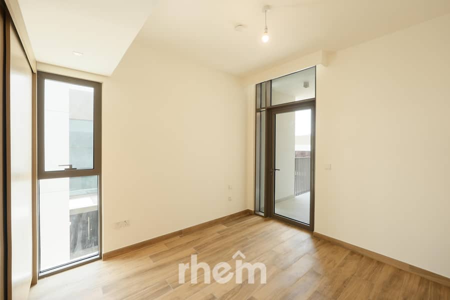 Great Location | Elevated | Close To Amenities - Image 8