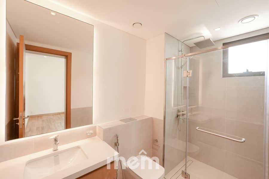 Great Location | Elevated | Close To Amenities - Image 18