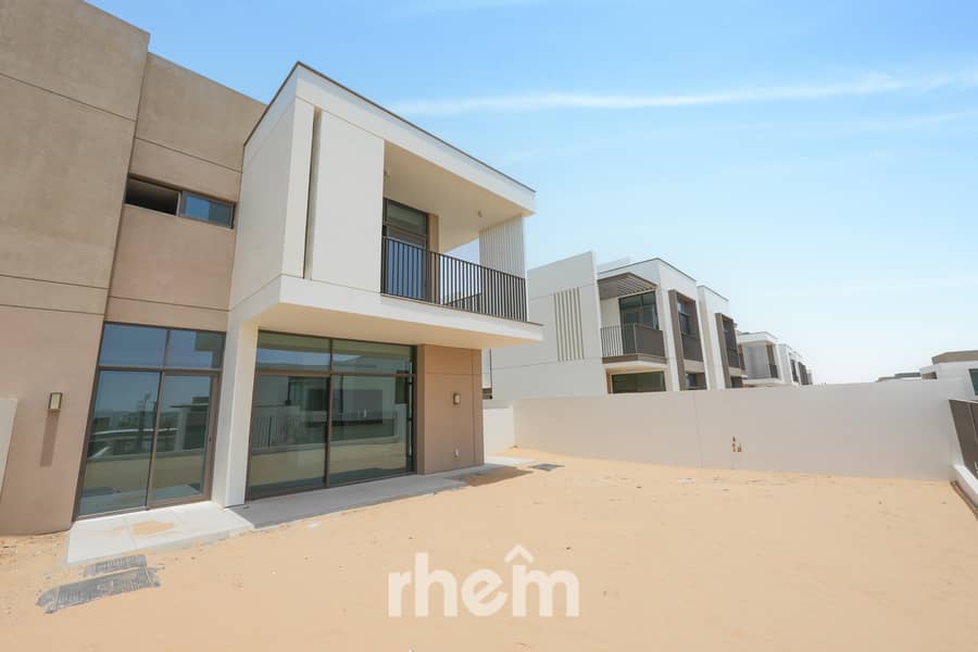 Great Location | Elevated | Close To Amenities - Image 22