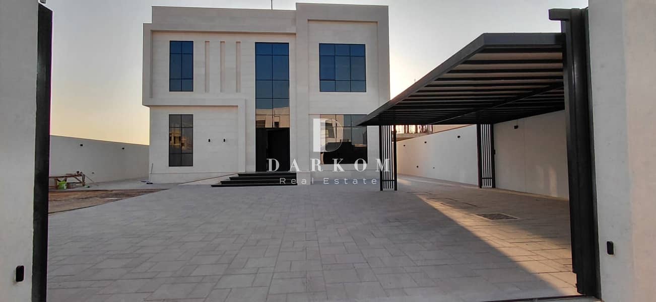 Stunning 5 Bedroom Villa + Maid’s Room in Al Aweer 1 | Prime Location | Spacious Layout
