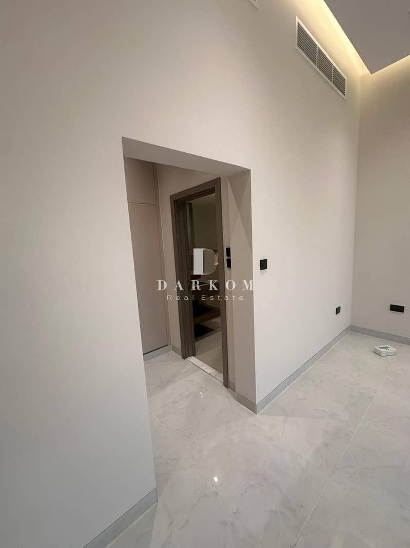 Stunning 5 Bedroom Villa + Maid’s Room in Al Aweer 1 | Prime Location | Spacious Layout - Image 25