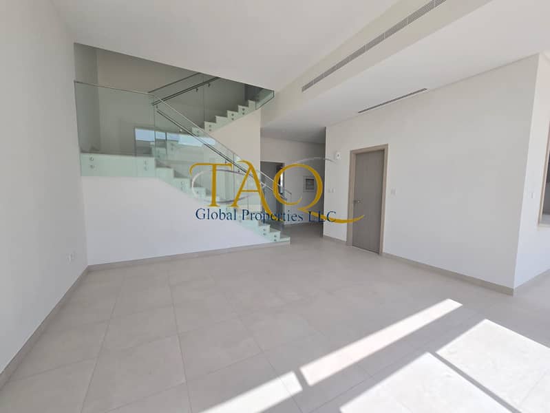 Huge Plot 4 Bed Room | Town House - Close to Entry & Exit - Image 8