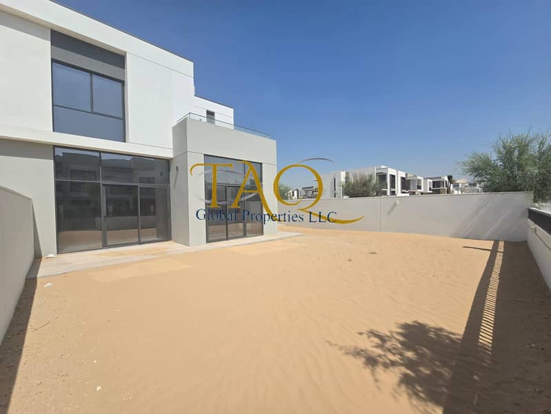 Huge Plot 4 Bed Room | Town House - Close to Entry & Exit - Image 9