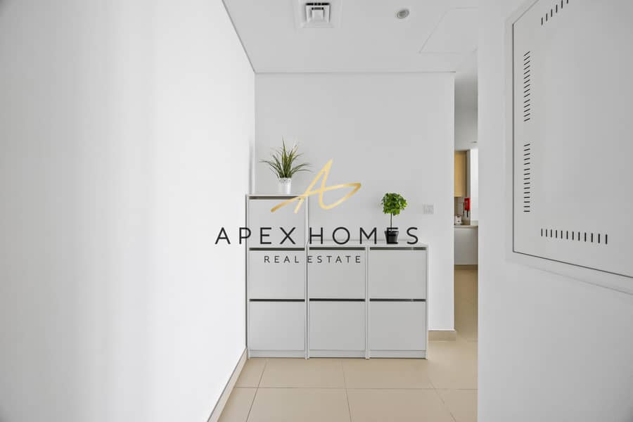 Marina Water View | Largest One Bed - Image 9