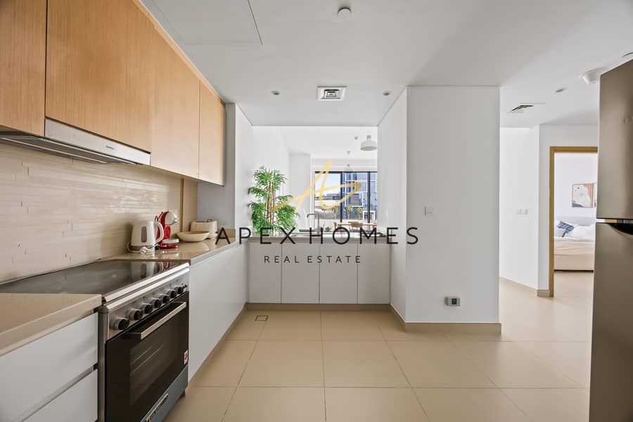 Marina Water View | Largest One Bed - Image 13