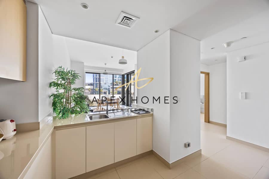 Marina Water View | Largest One Bed - Image 14