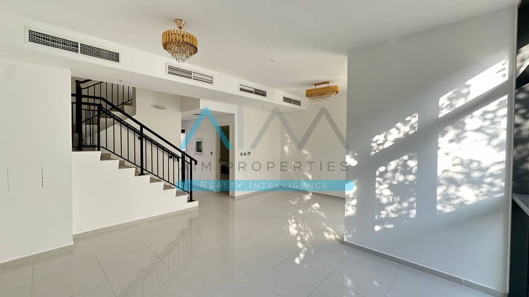 3BR Villa WITH MAID | Near Pool & Park | Next to Main Entrance R2M14 LAYOUT