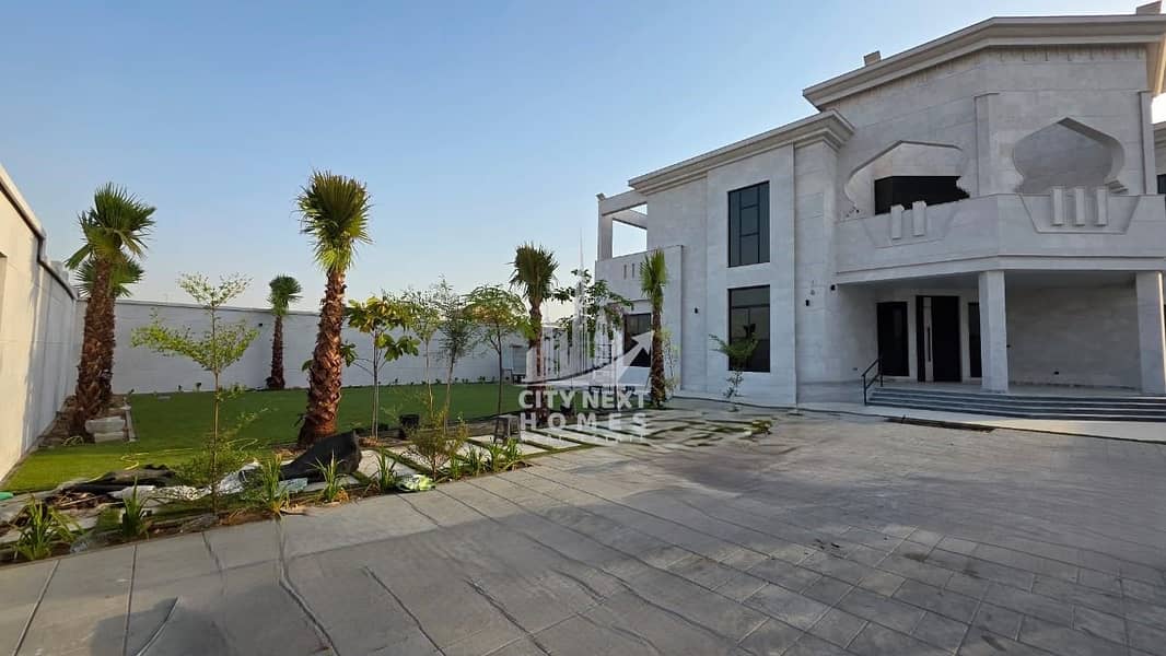 LUXURY 6 BEDROOM VILLA FOR RENT IN KHAWANEEJ 2