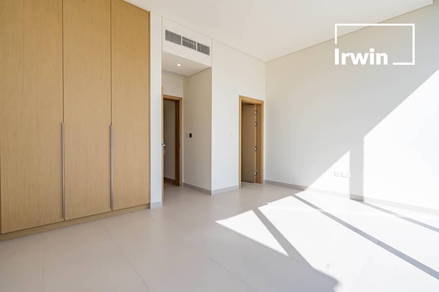 Classic | Lagoon Backing | Address Branded Villa - Image 12