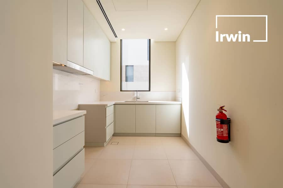 Classic | Lagoon Backing | Address Branded Villa - Image 28