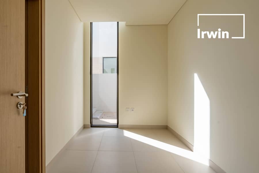 Classic | Lagoon Backing | Address Branded Villa - Image 32