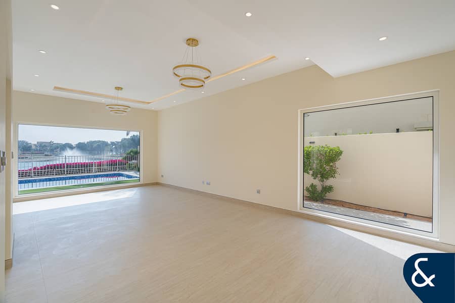 Newly renovated | Lake view | Private pool