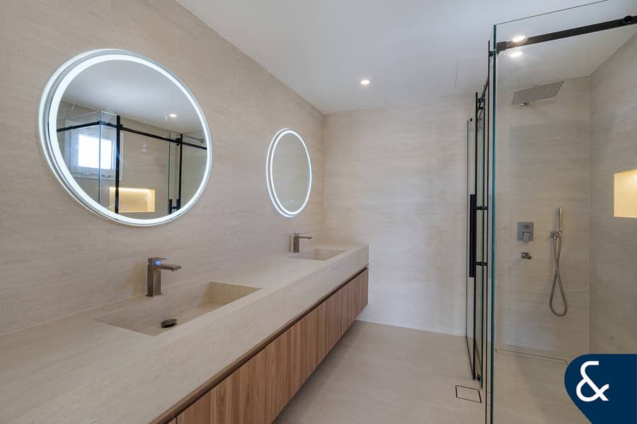 Newly renovated | Lake view | Private pool - Image 12