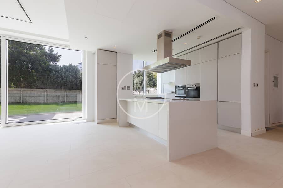 Exclusive | 3 Bedroom | Private Garden