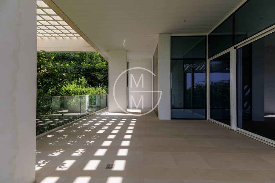 Exclusive | 3 Bedroom | Private Garden - Image 17