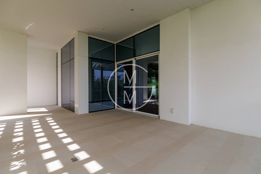 Exclusive | 3 Bedroom | Private Garden - Image 18