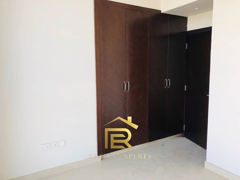 EXQUISITE 1BHK | BRIGHT UNIT | READY TO MOVE
