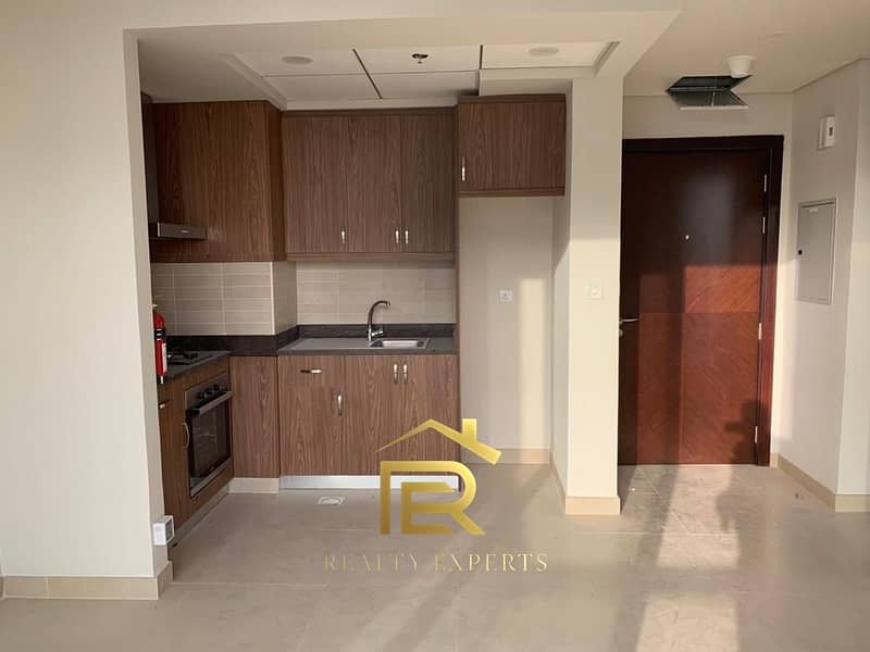 EXQUISITE 1BHK | BRIGHT UNIT | READY TO MOVE - Image 7