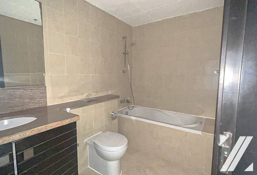 Spacious 2BHK with Marina View | Chiller Free - Image 8