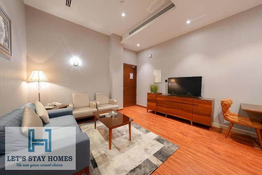 Yearly Offer | Pay Quaterly | Near Metro | Furnished with Kitchen I Free Housekeeping | Gym | Pool - Image 6