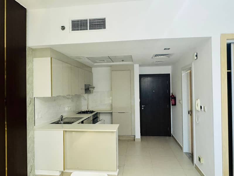 Fully Furnished Studio | Prime Area| Investor Deal - Image 8