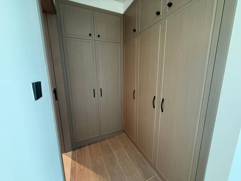 SINGLE ROW | BIG LAY-OUT | Modern Mediterranean Villa - Image 8