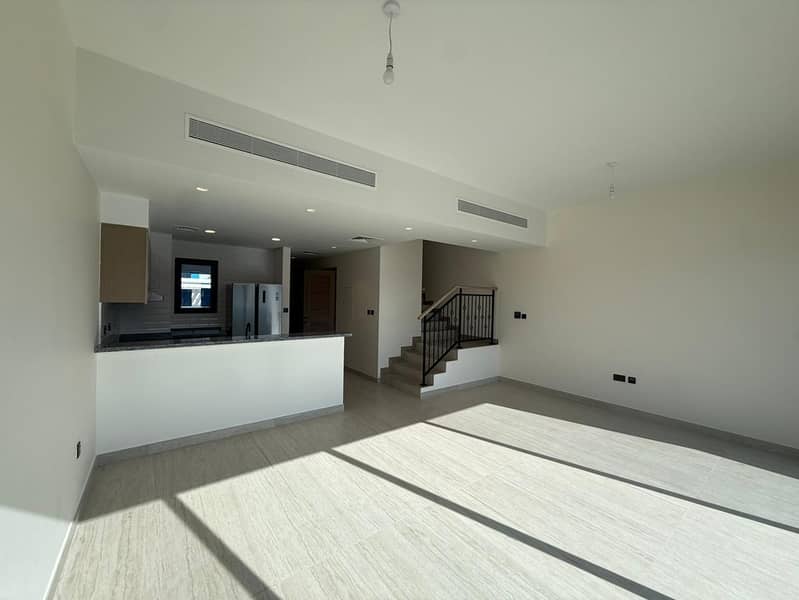 SINGLE ROW | BIG LAY-OUT | Modern Mediterranean Villa - Image 13