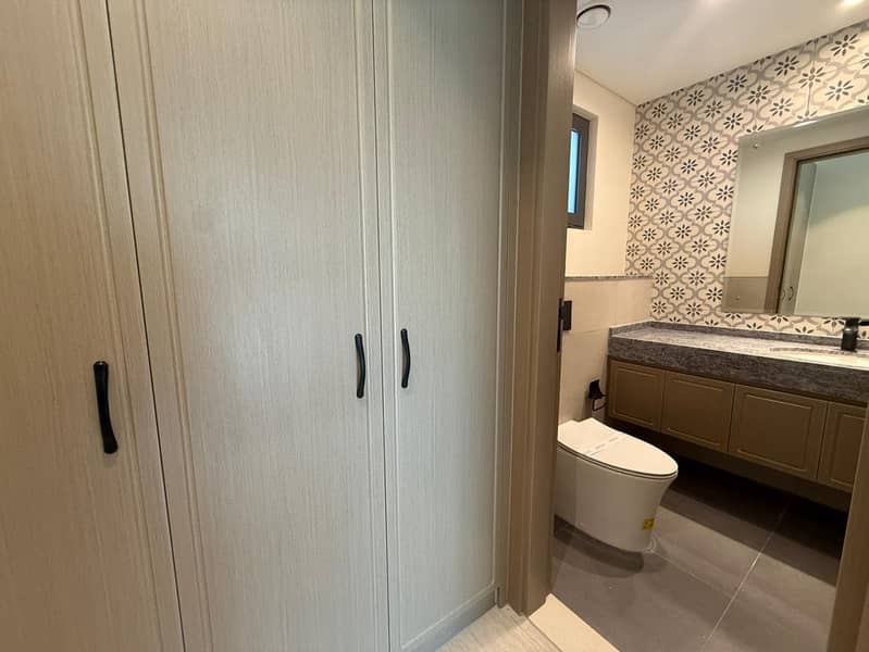 SINGLE ROW | BIG LAY-OUT | Modern Mediterranean Villa - Image 16