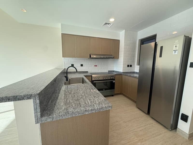 SINGLE ROW | BIG LAY-OUT | Modern Mediterranean Villa - Image 17