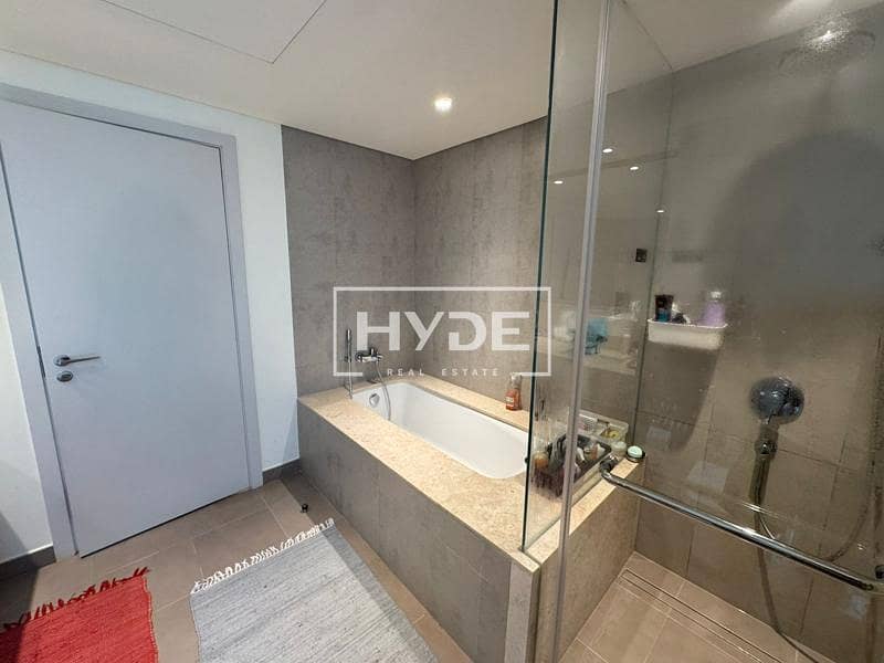 4 Bedroom | Vacant January 26 | Upgraded