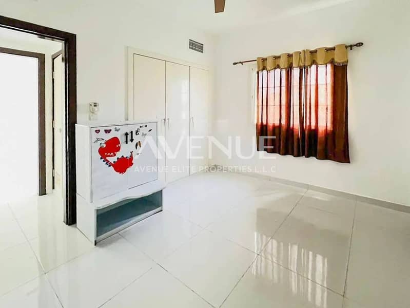 Great Location | Well Maintained | Private 3E - Image 6