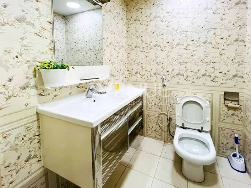 Great Location | Well Maintained | Private 3E - Image 10