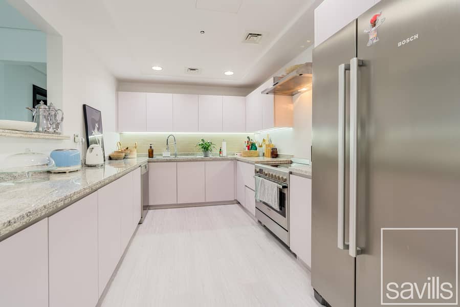 Sea View | Upgraded | 2 Parking Space | Furnished