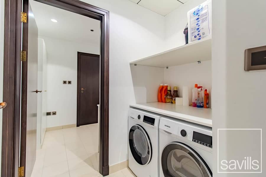 Sea View | Upgraded | 2 Parking Space | Furnished - Image 11