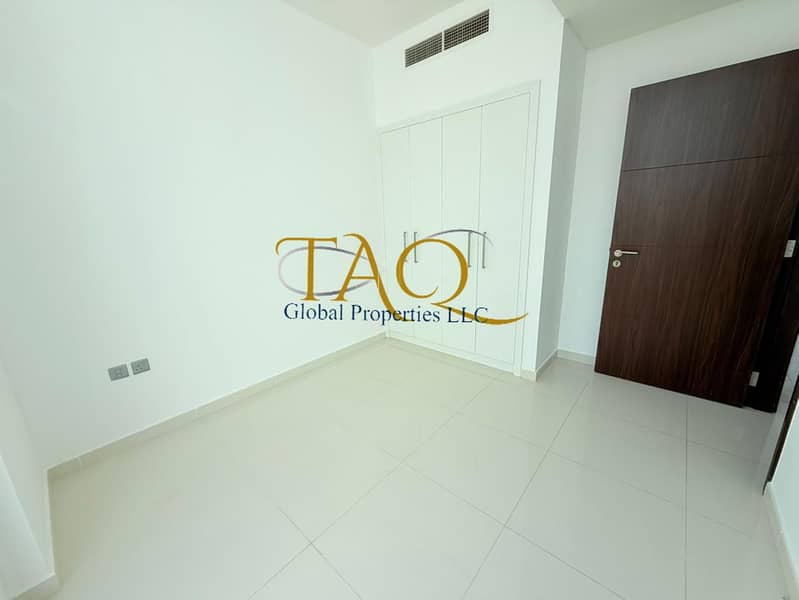 3BR CORNER | SINGLE ROW | UN-FURNISHED | - Image 14