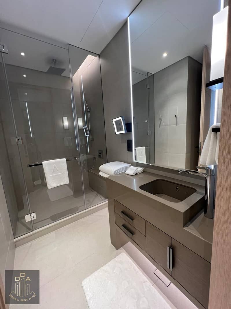 HIGH FLOOR | 5 STAR SERVICE | FULLY FURNISHED | FULL SEA VIEW - Image 13