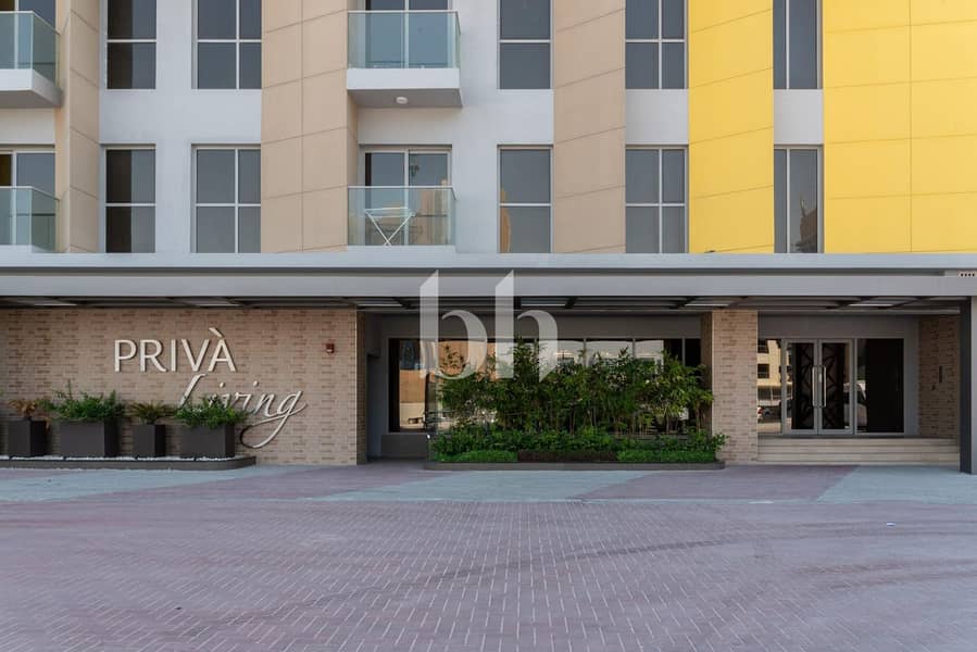 Move In Ready | Furnished | With Balcony | 2 Bed - Image 17