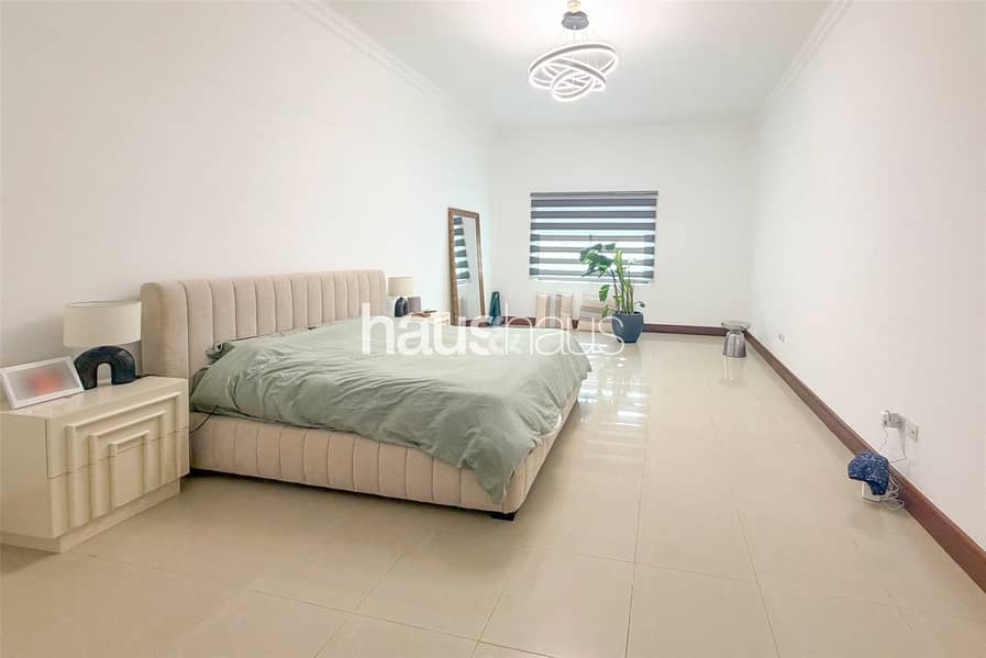 Garage | Unfurnished | Next To Nakheel Mall - Image 8