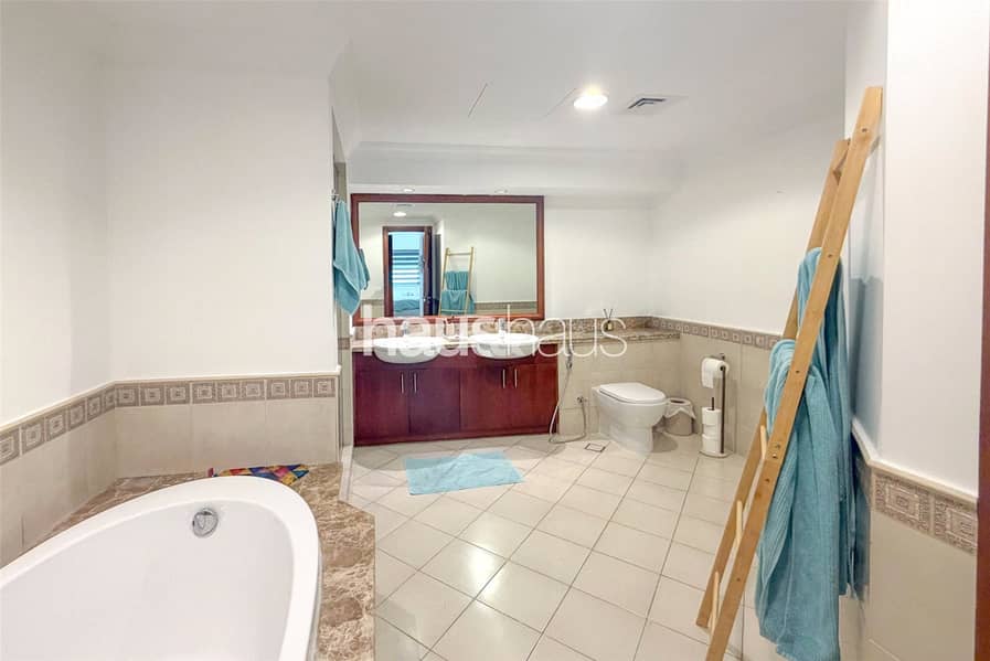 Garage | Unfurnished | Next To Nakheel Mall - Image 10