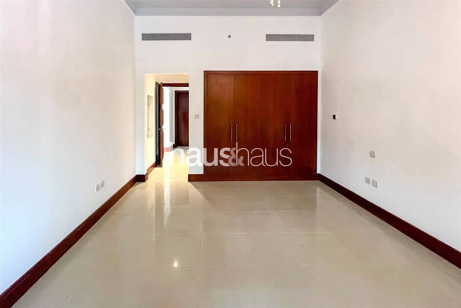 Garage | Unfurnished | Next To Nakheel Mall - Image 14