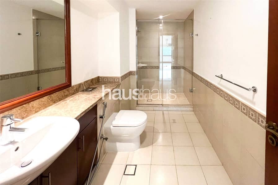 Garage | Unfurnished | Next To Nakheel Mall - Image 15