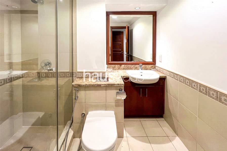 Garage | Unfurnished | Next To Nakheel Mall - Image 16