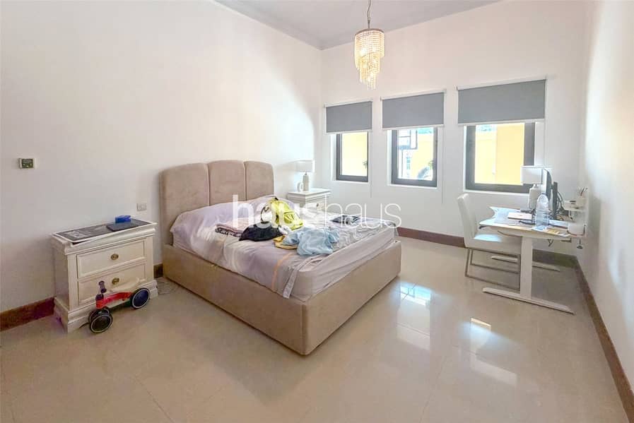 Garage | Unfurnished | Next To Nakheel Mall - Image 18