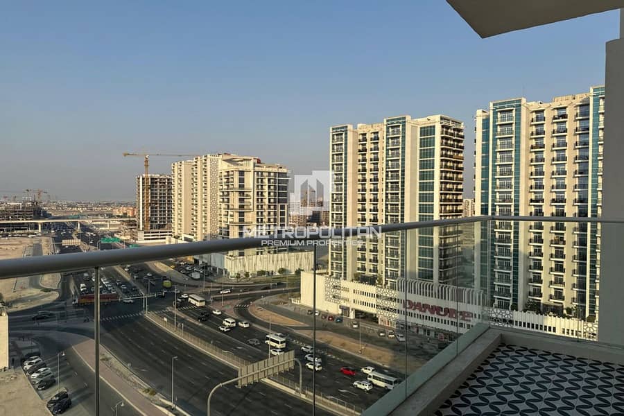 Vacant | Unfurnished | Marina and JLT Skyline View - Image 15