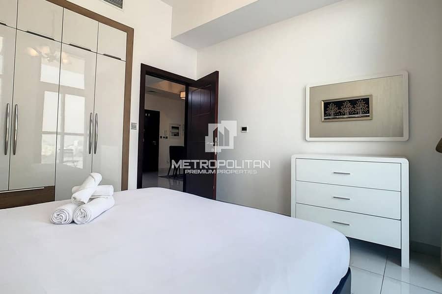 Vacant | Fully Furnished | Close to Metro - Image 11