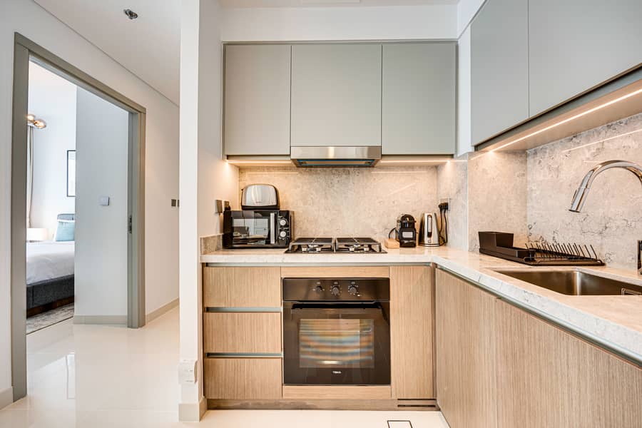 Perfectly located 1 BD apartment in Emaar Beachfront - Image 6